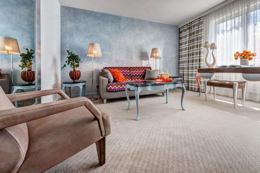 Eden Roc - The Leading Of The World Hotel