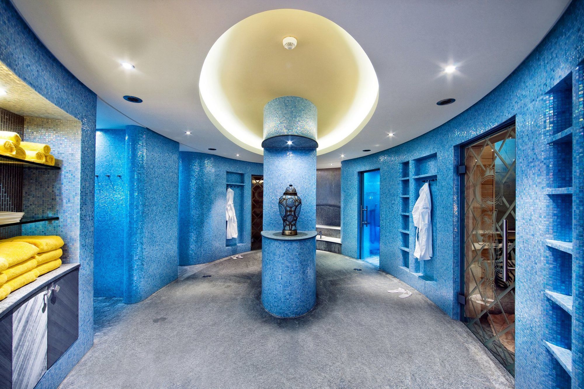 Hotel Eden Roc - The Leading Of The World 5*
